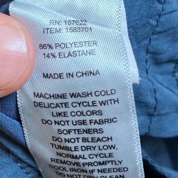 Eddie Bauer Womens Pants Navy Pull On Mid Rise Straight Leg Stretch Small - Picture 5 of 11